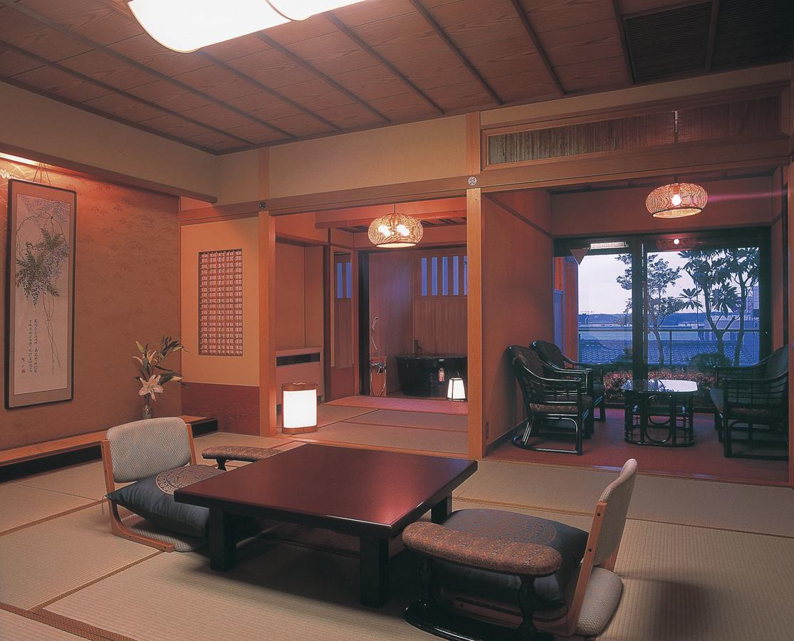 Hotel Yamashiro Onsen Yuzankaku Extérieur photo