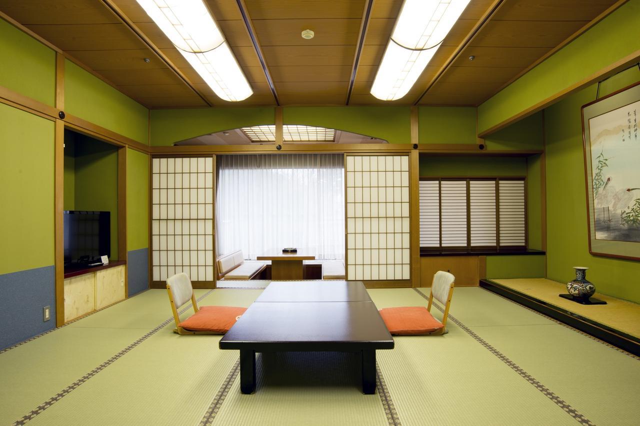 Hotel Yamashiro Onsen Yuzankaku Extérieur photo